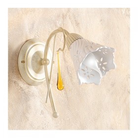 Applique lampada da parete a 1 luce con diffusore in ceramica traforata retrò country – h. 24 cm