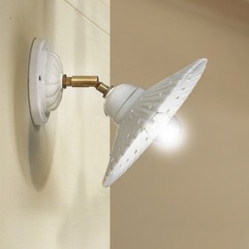 Lampada da parete rustica in ceramica smaltata bianca con motivo classico Ø 21 cm