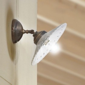 Applique applique en céramique émaillée blanche à motifs Ø 21 cm